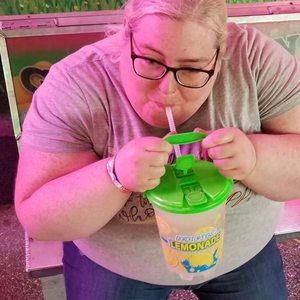 Meet your Posher, Gloria